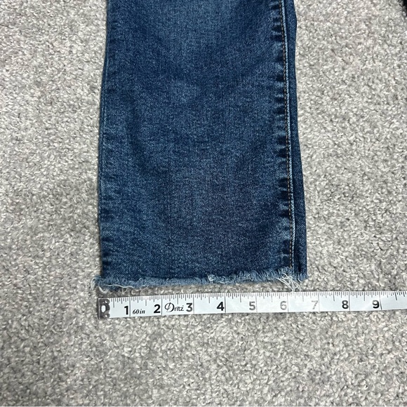 Levis Jeans Womens 28 Wedgie Straight Distressed Blue Button Fly High Rise Denim - Picture 3 of 9